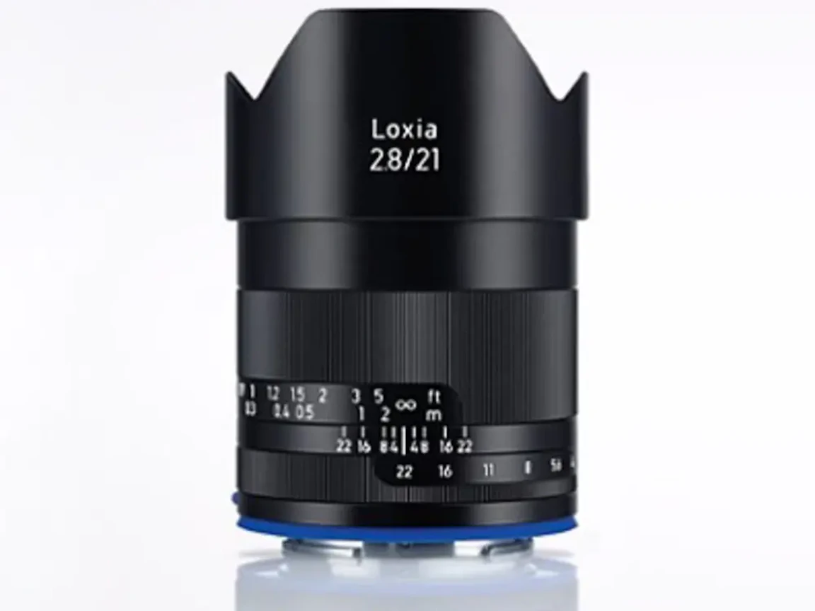 Loxia 2.8/21