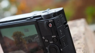 SONY サイバーショット RX100(DSC-RX100)のデザインと操作性のレビュー