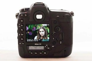 Nikon D5 XQD-Typeのファインダー・モニターと現場運用のレビュー
