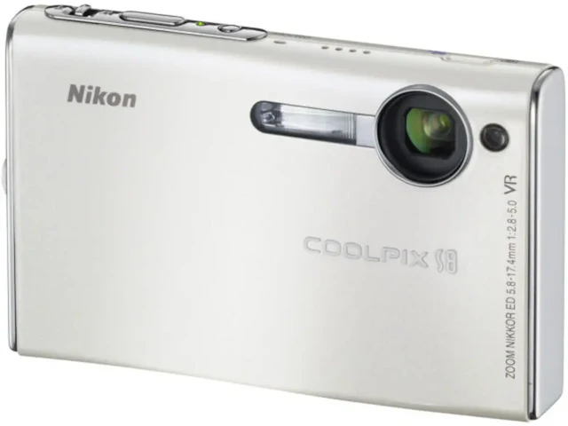 COOLPIX S8