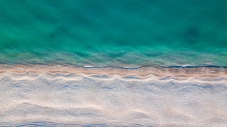 InstagramなどSNS向けの仕上げ:海の青と明暗を整える