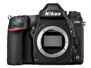 Nikon D780｜光学ファインダーとライブビューを両方使いたい人向けのFX機