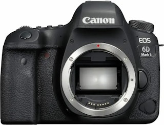 Canon EOS 6D Mark II:フルサイズ一眼レフを中古で始めたい人向け