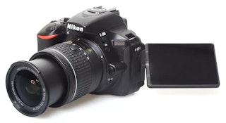 Nikon D5600のファインダー・モニター・接続性のレビュー