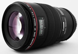 Canon EF 100mm F2.8L マクロ IS USMのデザインと操作性のレビュー