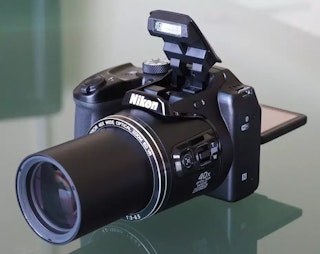 COOLPIX B500のズーム性能と手ブレ補正のレビュー