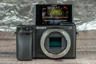 画質・センサーの比較:同世代APS-Cは「差が出る場所」が別にある