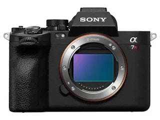 Sony α7R V|6100万画素で風景・商品撮影に強い、解像の“余白”を買う一台
