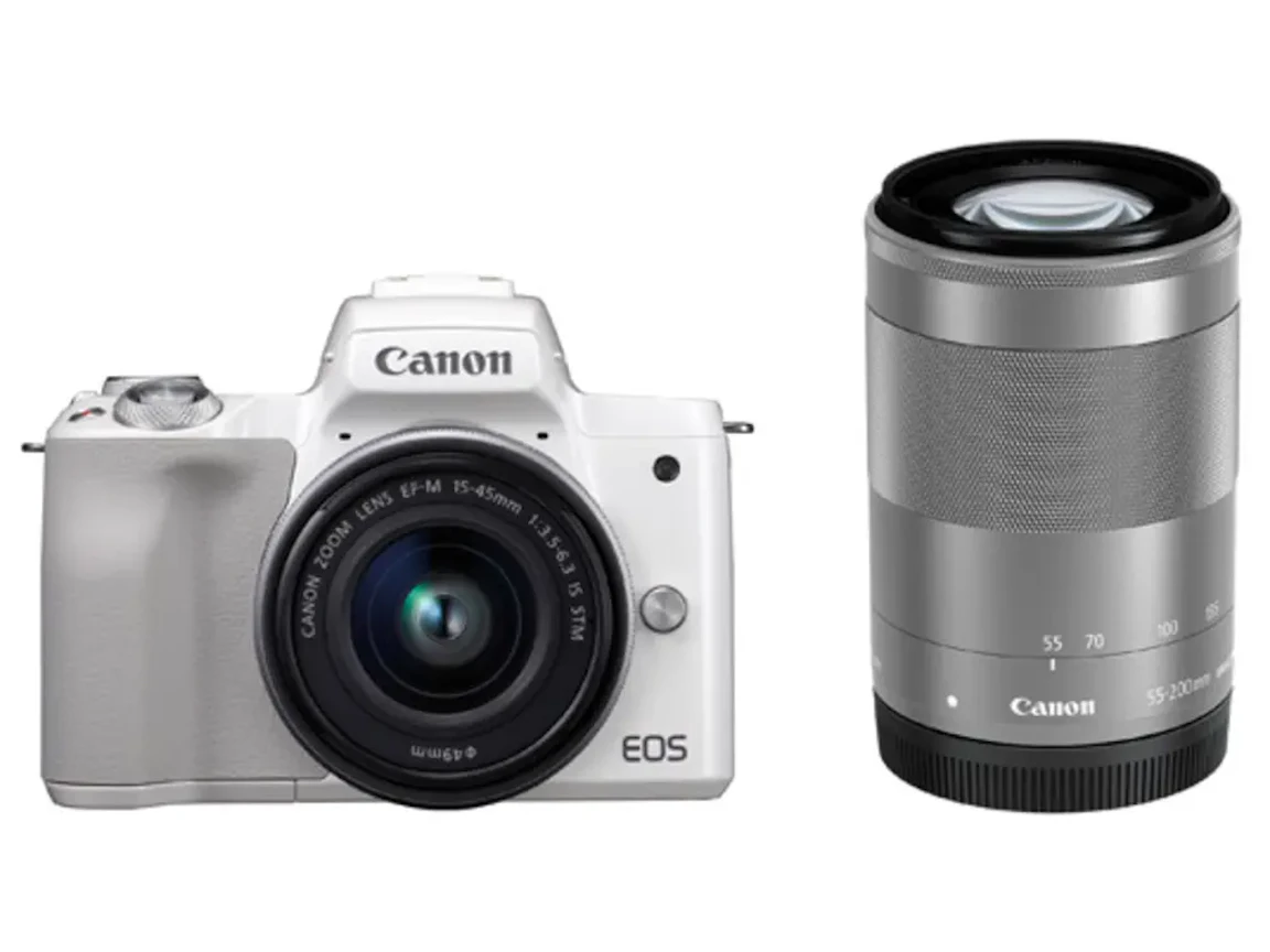 EOS Kiss M ダブルズームキット "ホワイト"