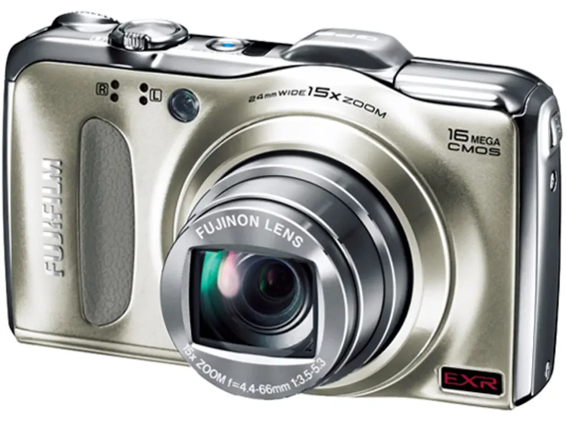 富士フイルム FinePix F600EXR "シャンパンゴールド"