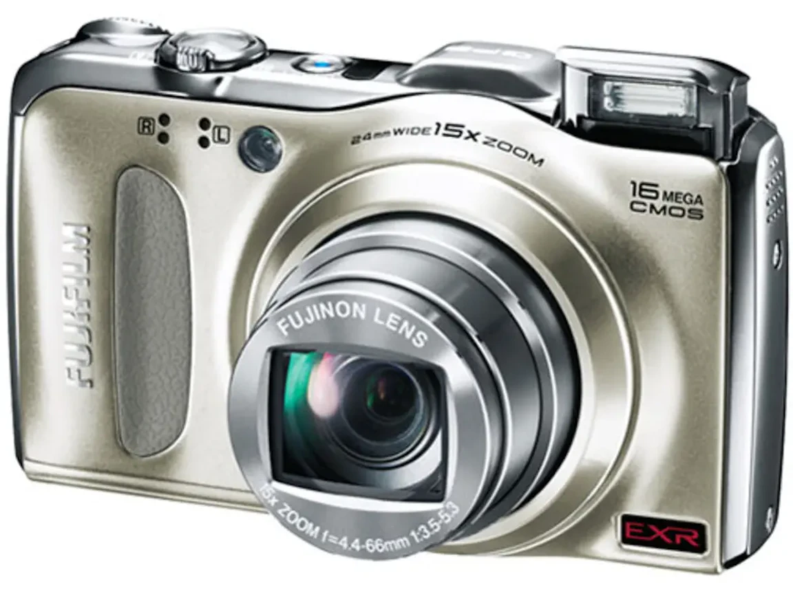 FinePix F550EXR "シャンパンゴールド"
