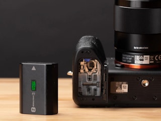 Sony α7R IV ILCE-7RM4Aの手ブレ補正・EVF・モニターのレビュー