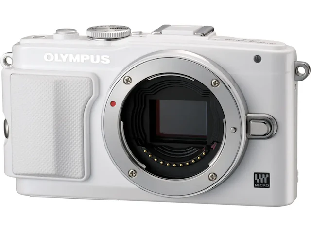 OLYMPUS PEN Lite E-PL6 ボディ "ホワイト"