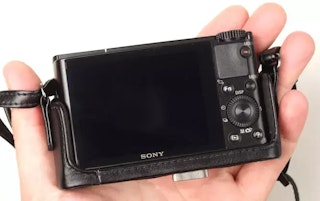 RX1とRX100の携帯性比較|小型・軽量で持ち歩きやすいRX100