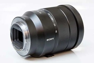 Vario-Tessar T* FE 16-35mm F4 ZA OSS SEL1635Zのデザインと操作性のレビュー