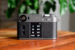 FUJIFILM X-Half(X-HF1)のデザインと操作性のレビュー