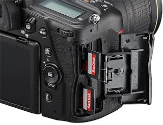 Nikon D780のバッテリー・記録メディア運用レビュー