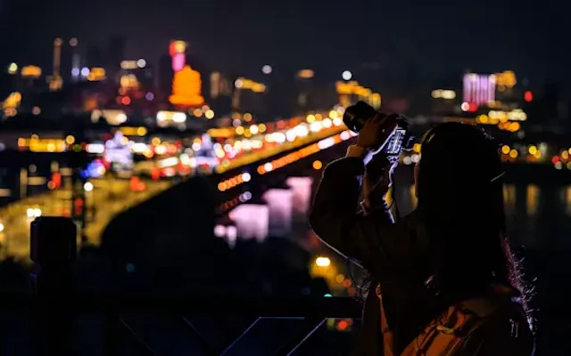 夜景におすすめのカメラ10選 星空・工場夜景・夜景動画まで失敗しにくい選び方