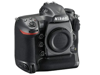 Nikon D4S vs Nikon D5：レフ機の完成形同士で迷う場合