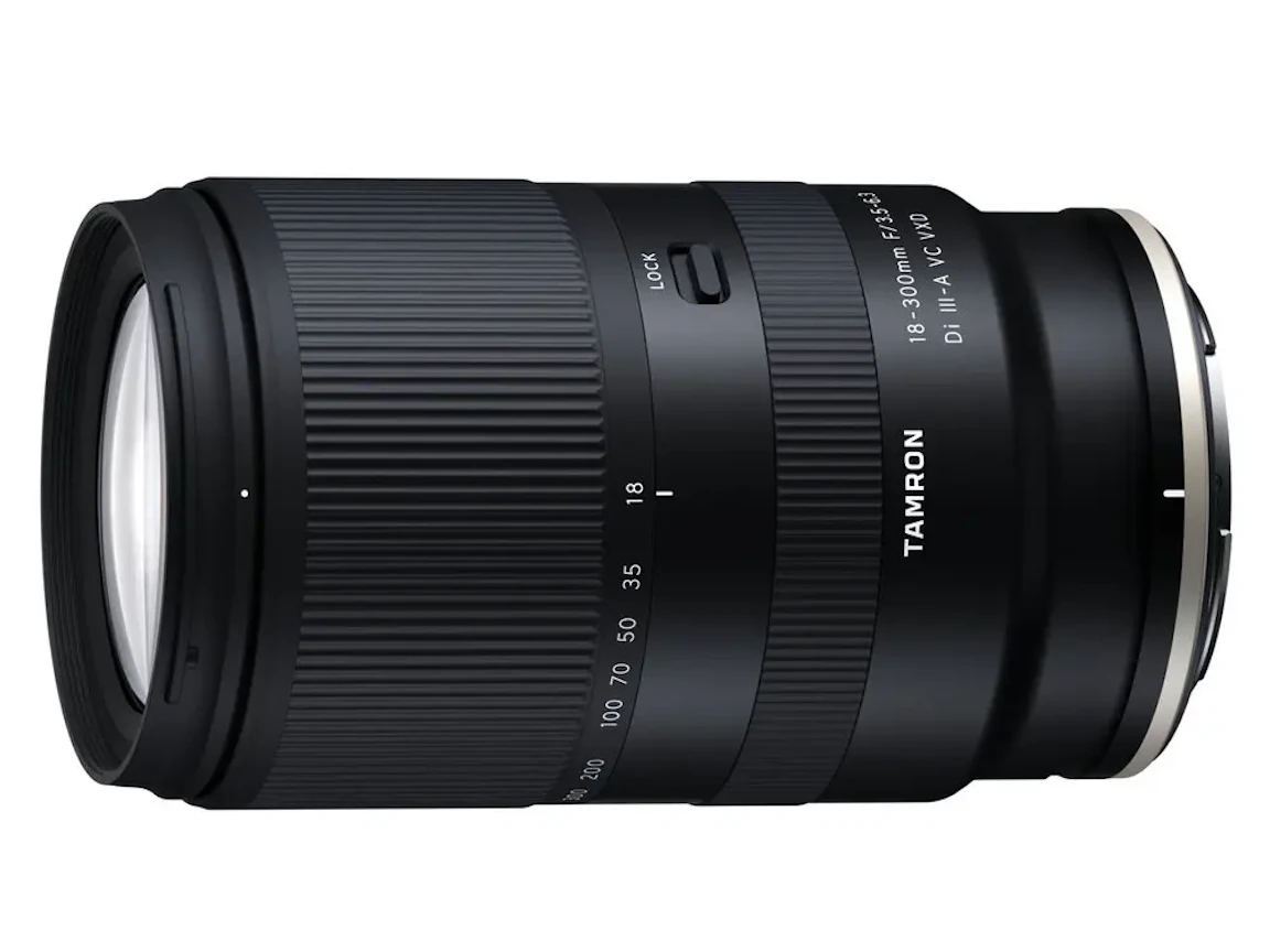 18-300mm F/3.5-6.3 Di III-A VC VXD