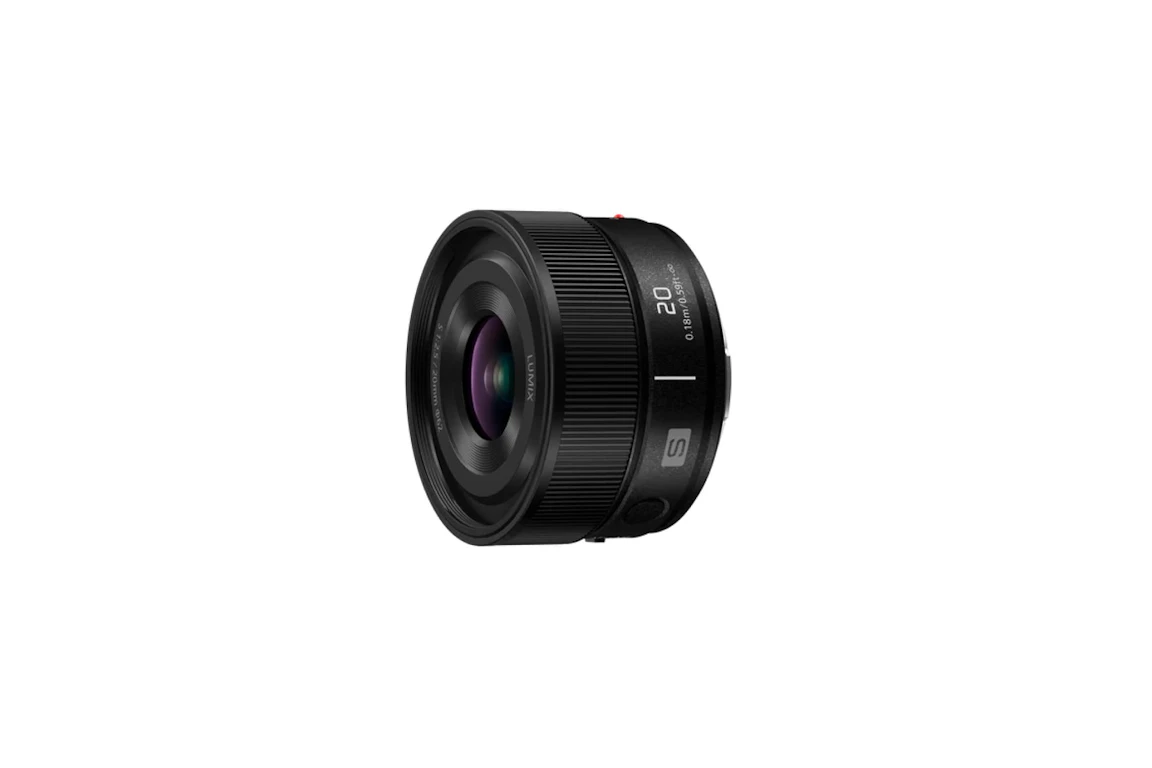 パナソニック「LUMIX S 20mm F2.5」を海外発表 約142gの超広角単焦点、S9の更新も告知