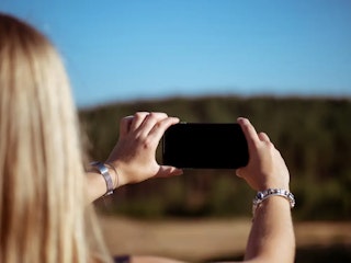 Androidカメラの明るさ調整:露出と画面輝度を混同しない