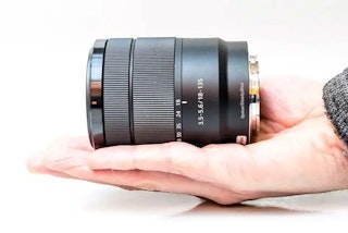 E 18-135mm F3.5-5.6 OSS SEL18135のデザインと操作性のレビュー