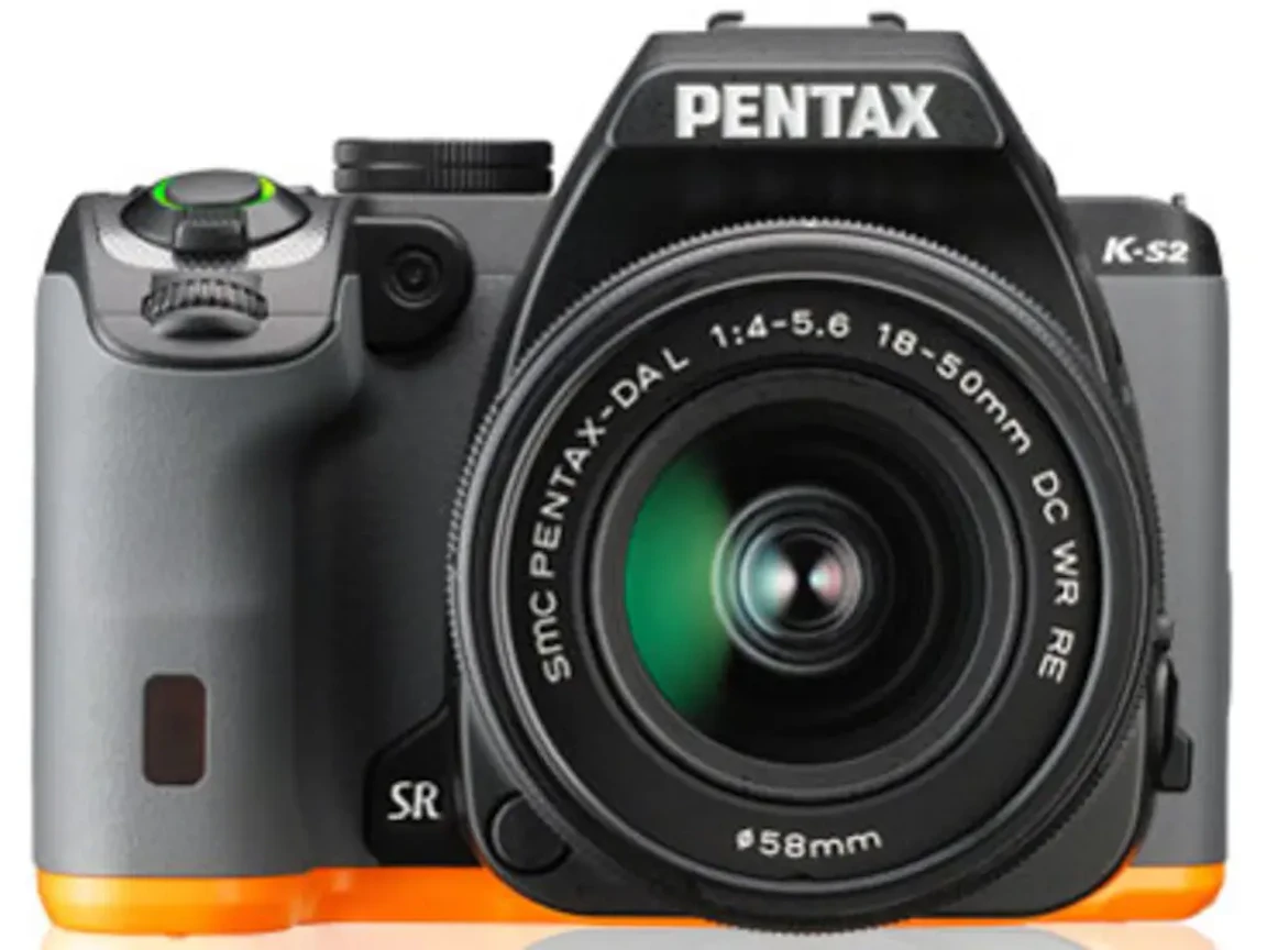 PENTAX K-S2 ボディ "ブラック×オレンジ"