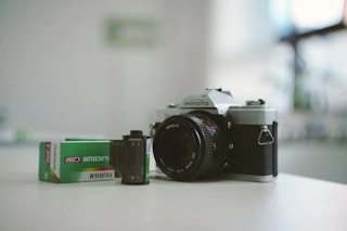 フィルムカメラの基本:デジタルと違う3つのポイント