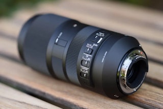 SIGMA 100-400mm F5-6.3 DG OS HSMのデザインと操作性のレビュー
