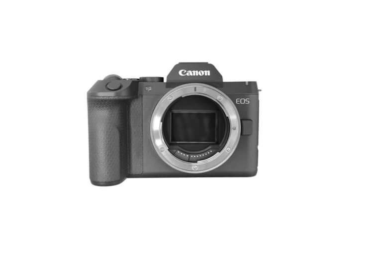 【リーク】Canon EOS R8 Mark IIの発売日はいつ?価格予想・比較・予約まとめ