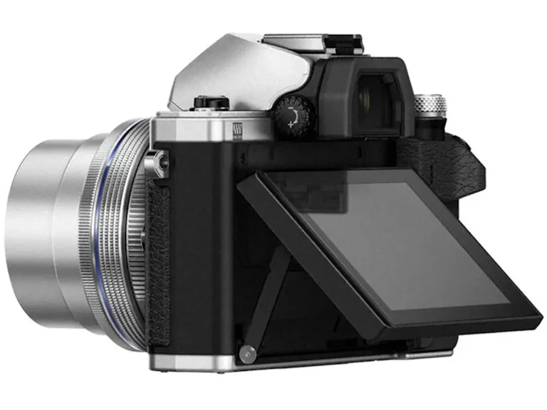 OM-D E-M10 Mark II 14-42mm EZレンズキット "シルバー"の新品/中古の在庫一覧 5枚目