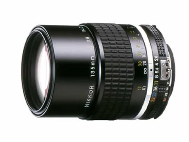 AI Nikkor 135mm F2.8S