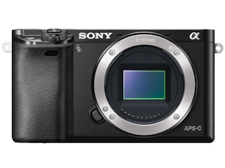Sony α6000｜中古で安いミラーレスの鉄板、軽さ優先なら最有力