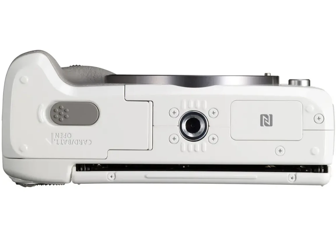 EOS M3 ボディ EVFキット "ホワイト"の新品/中古の在庫一覧 6枚目