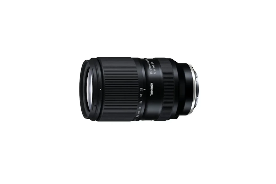 タムロン 25-200mm F/2.8-5.6 G2 ファームウェアVer.3公開 25〜70mmでハーフマクロ以上に対応