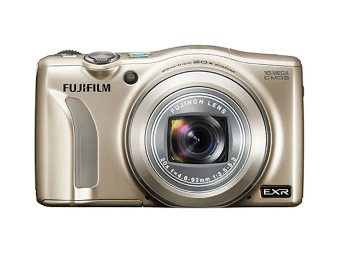 FinePix F800EXR "シャンパンゴールド"