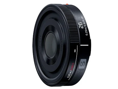 LUMIX S 26mm F8