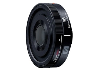 Panasonic LUMIX S 26mm F8：究極のパンケーキで持ち歩けるBFを完成