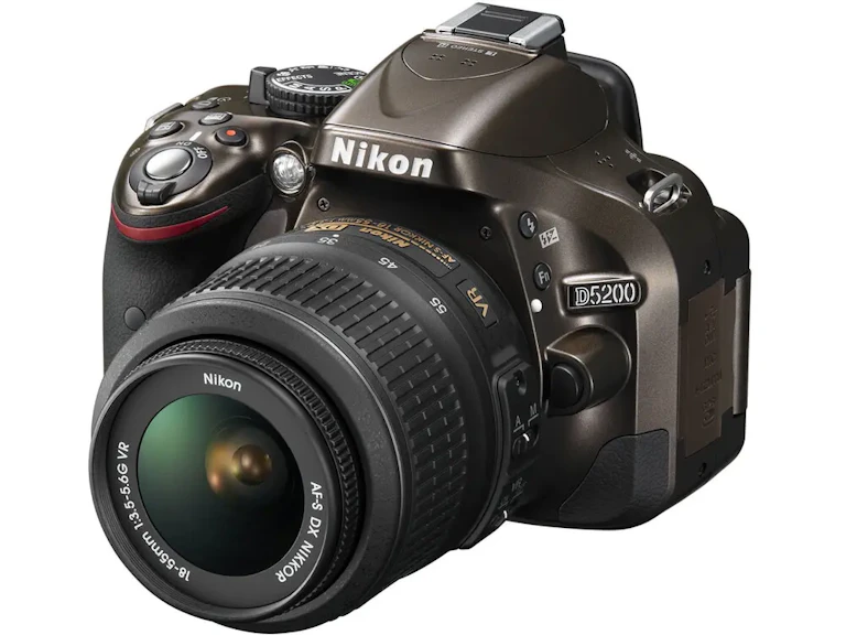 D5200 ダブルズームキット "ブロンズ"の新品/中古の在庫一覧 2枚目