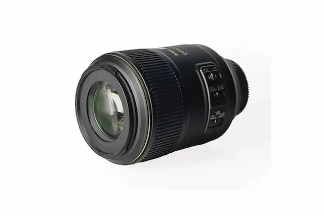 Nikon AF-S VR Micro-Nikkor 105mm f/2.8G IF-EDレビュー|等倍マクロ・画質・AF・VRを解説