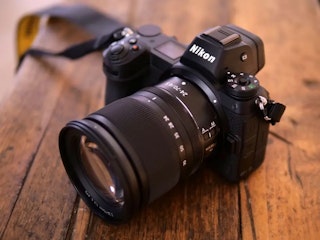 Nikon Z5とNikon Z6の価格・購入コストを比較