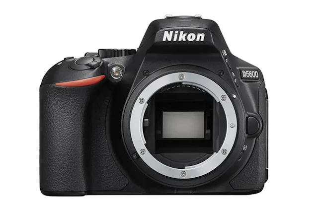Nikon D5600のファームウェア最新版 更新内容・変更履歴・アップデート方法まとめ