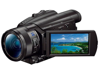 FDR-AX700