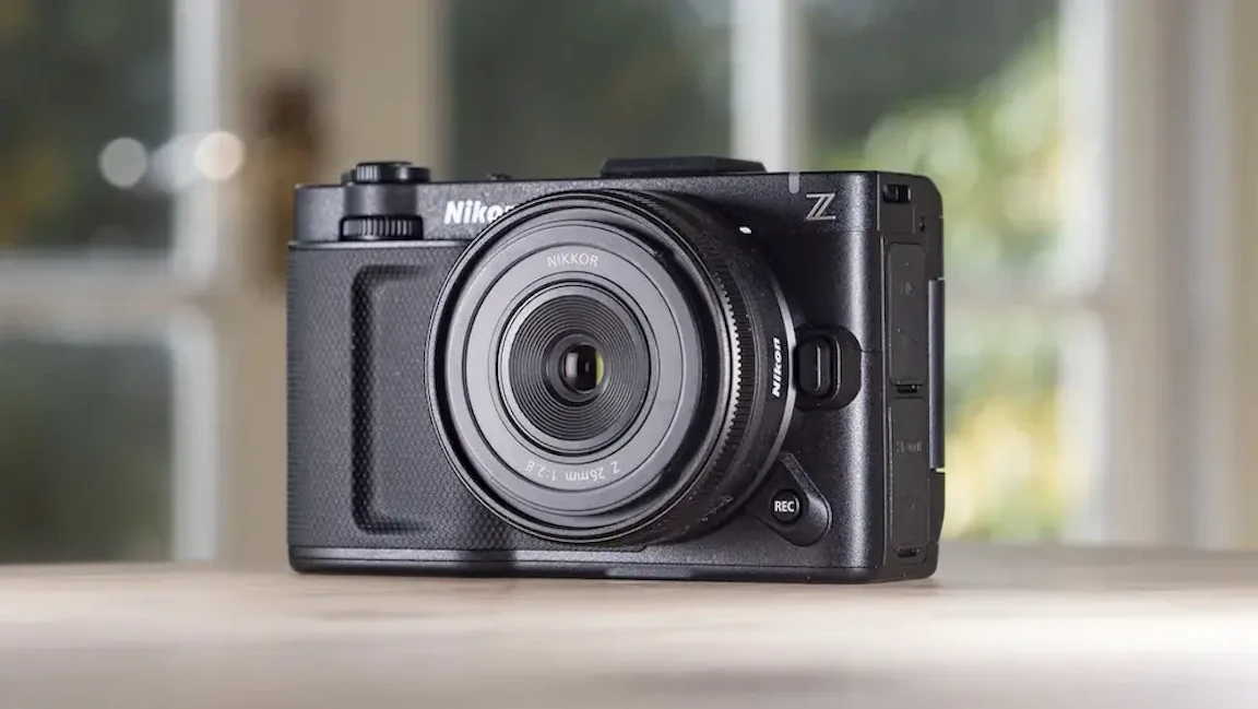 【2026年版】Nikon ZRのレビュー比較まとめ 小規模映像制作に最適