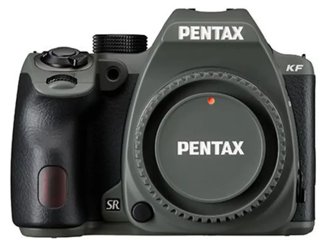 PENTAX KF ボディ "オリーブ"