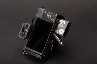 LUMIX G100Dの携帯性・バッテリー・日常運用レビュー