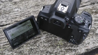 EOS Kiss X10i のデザインと操作性のレビュー