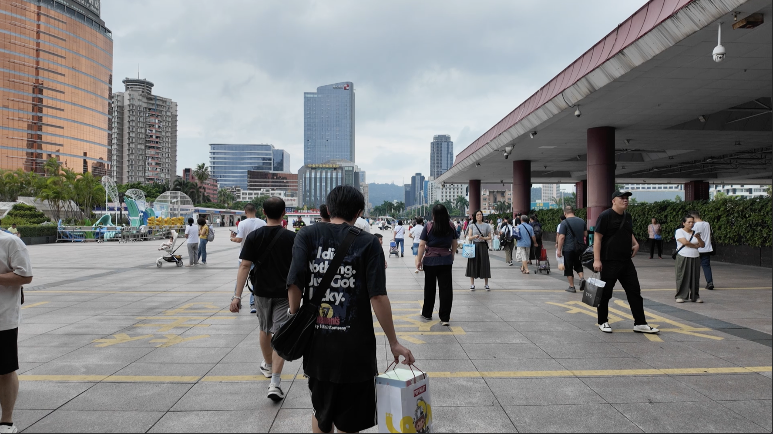 まだ香港マカオの高い宿泊費を払ってるの？マカオからすぐ激安物価の中国・珠海へ！