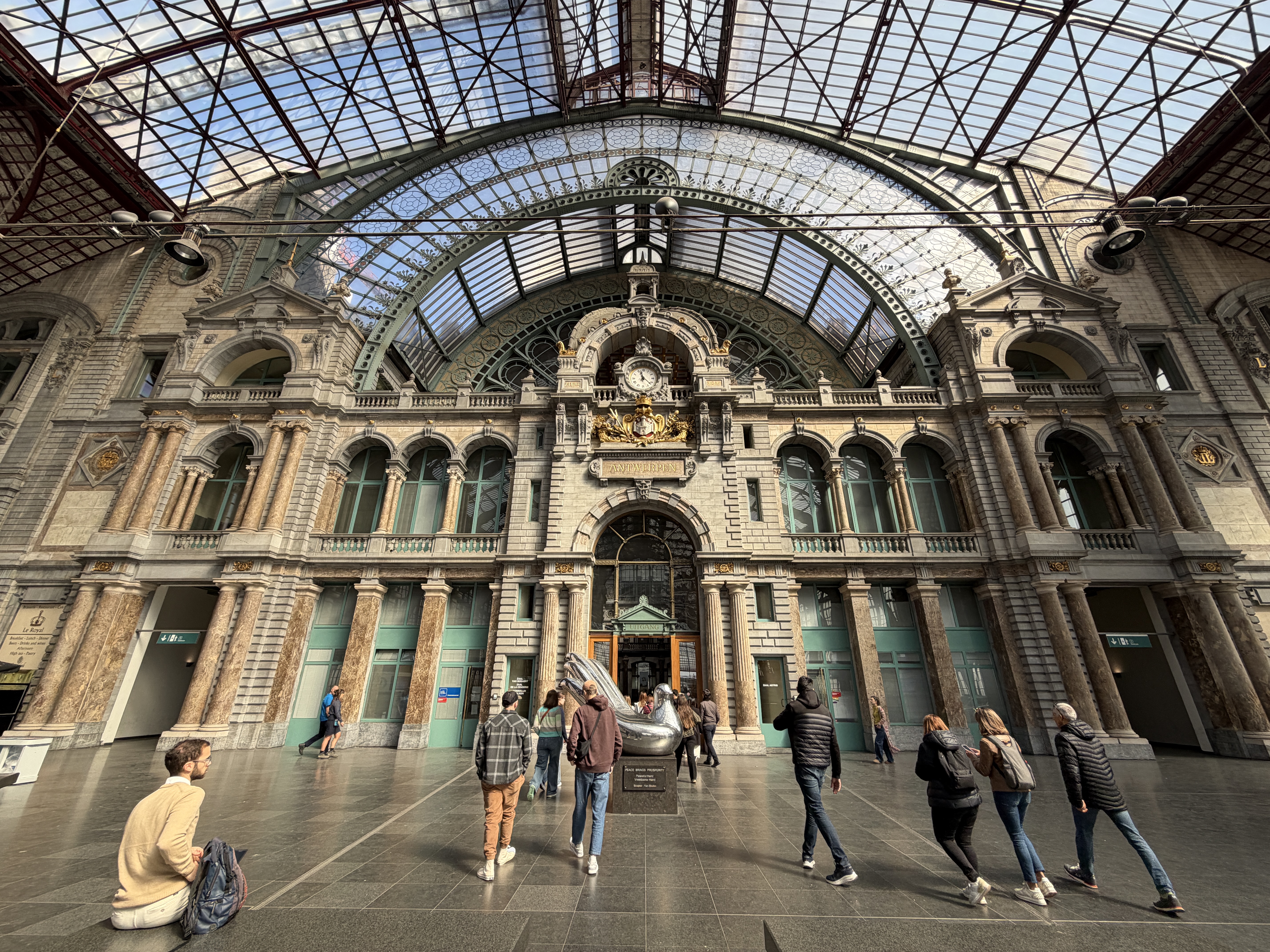 世界一美しい駅を見に行く旅。アントワープ観光で知るベルギーの本当の魅力